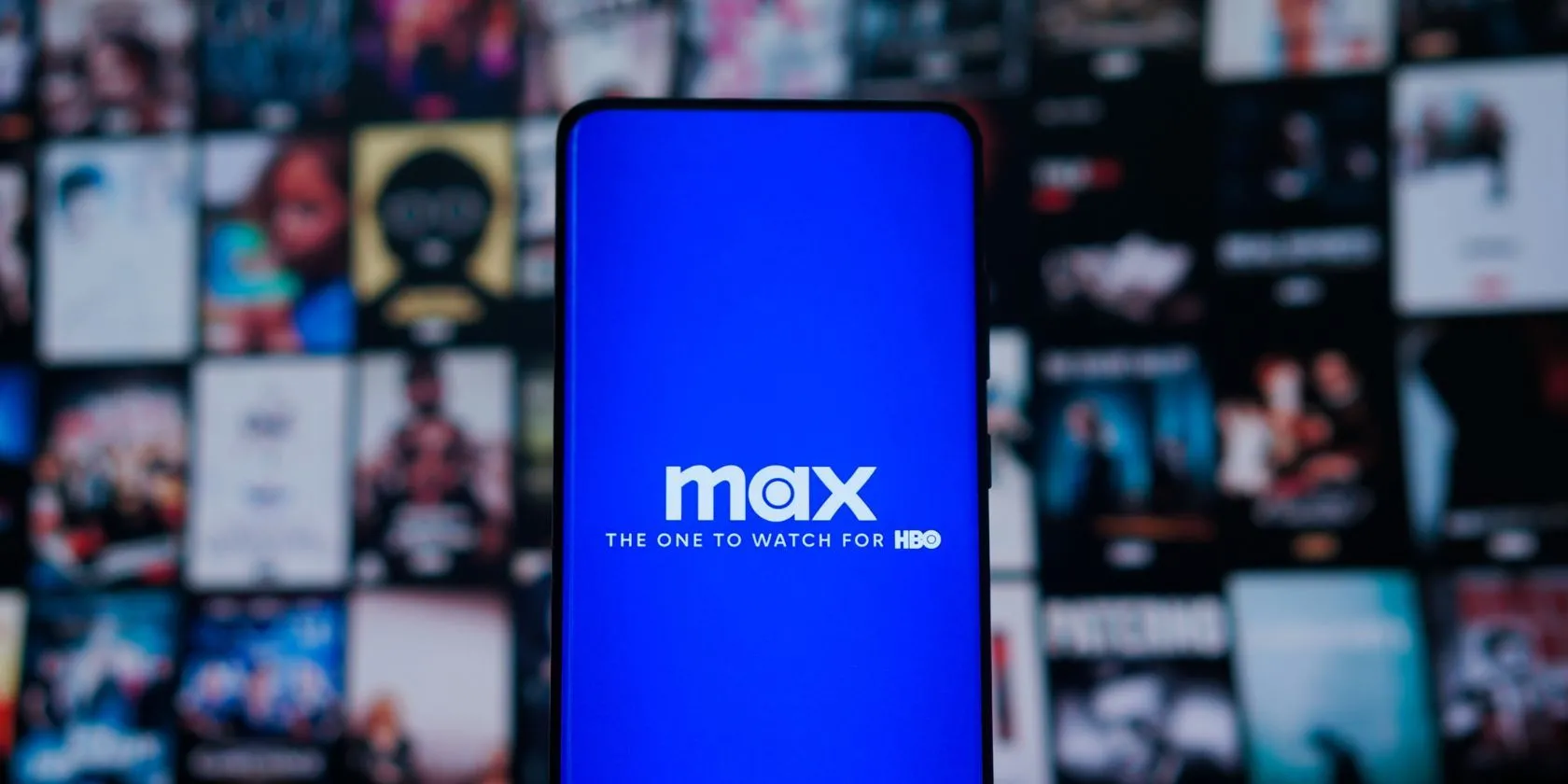 Biểu tượng Max trên màn hình điện thoại, đại diện cho giá trị gia tăng của các gói cước