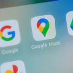 Biểu tượng ứng dụng Google Maps trên màn hình điện thoại thông minh