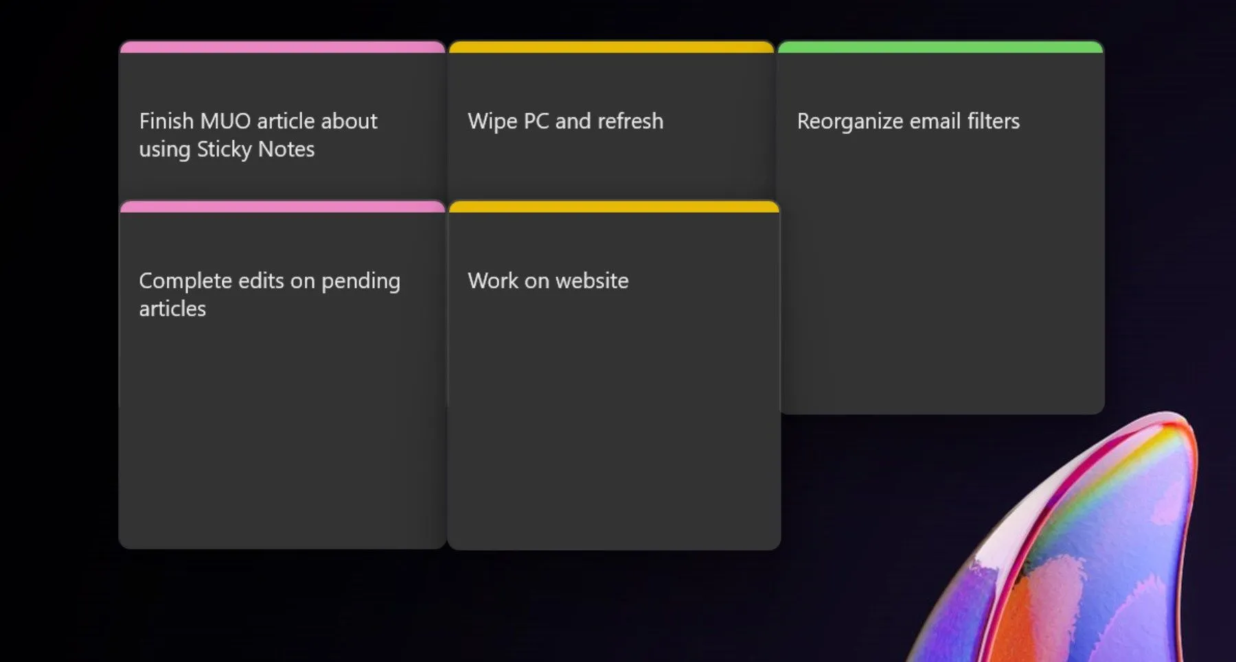 Các ghi chú Sticky Notes được mã hóa màu sắc theo ưu tiên công việc trên Windows 11