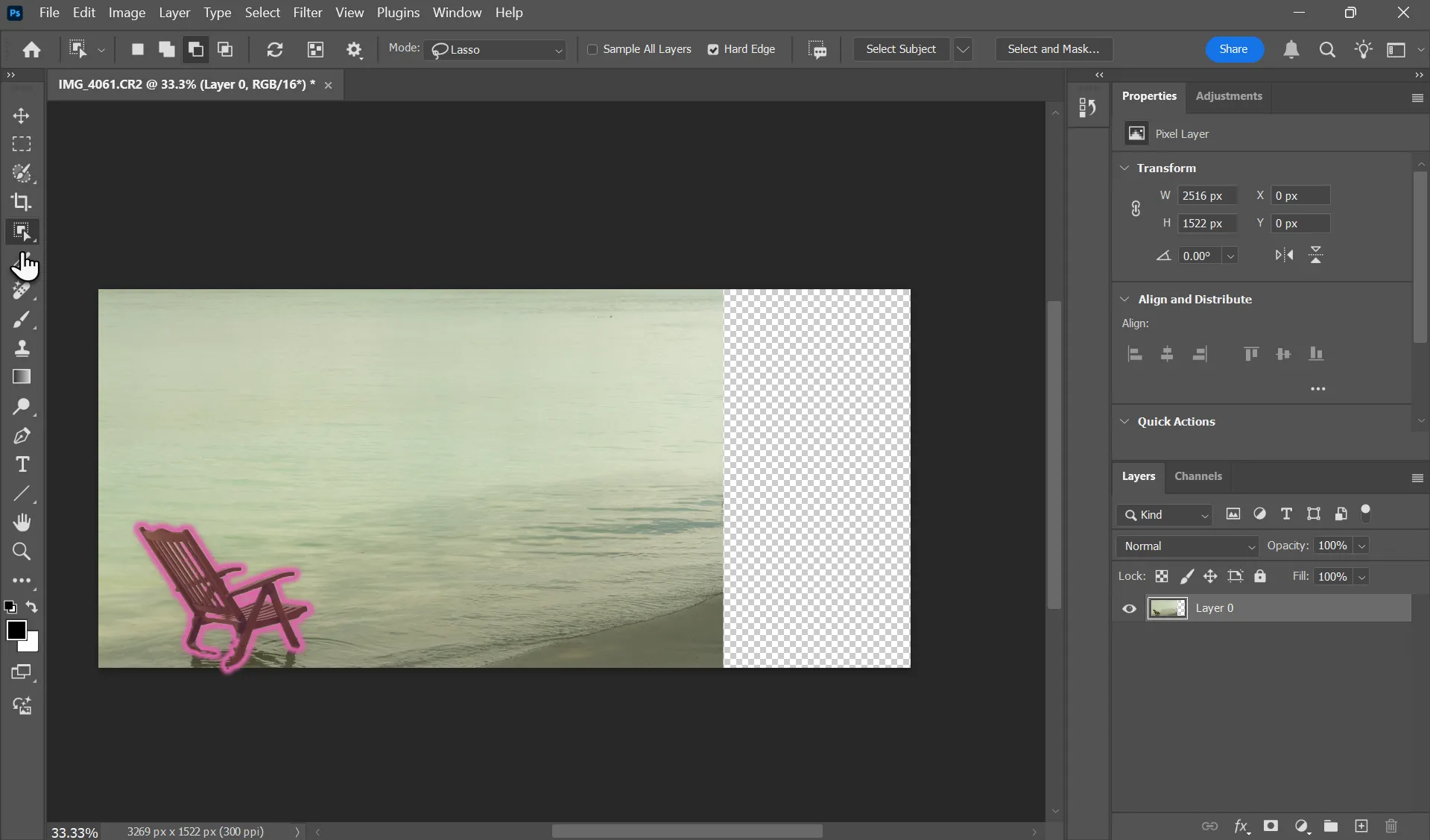 Cách chọn đối tượng chính trong Photoshop bằng công cụ Object Selection trước khi dùng Content-Aware Scale.