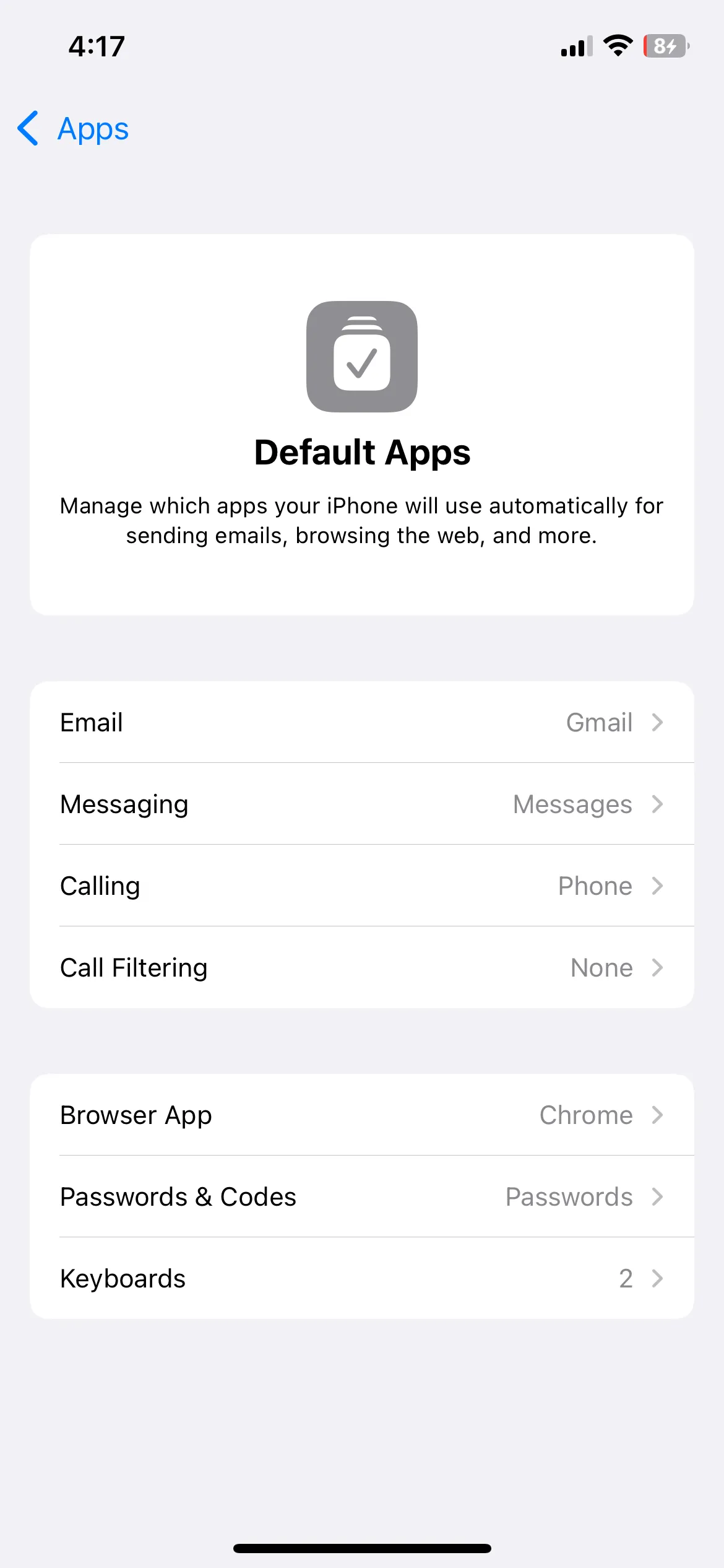 Cài đặt ứng dụng mặc định trên iPhone, cho phép người dùng thay đổi trình duyệt, email, bàn phím