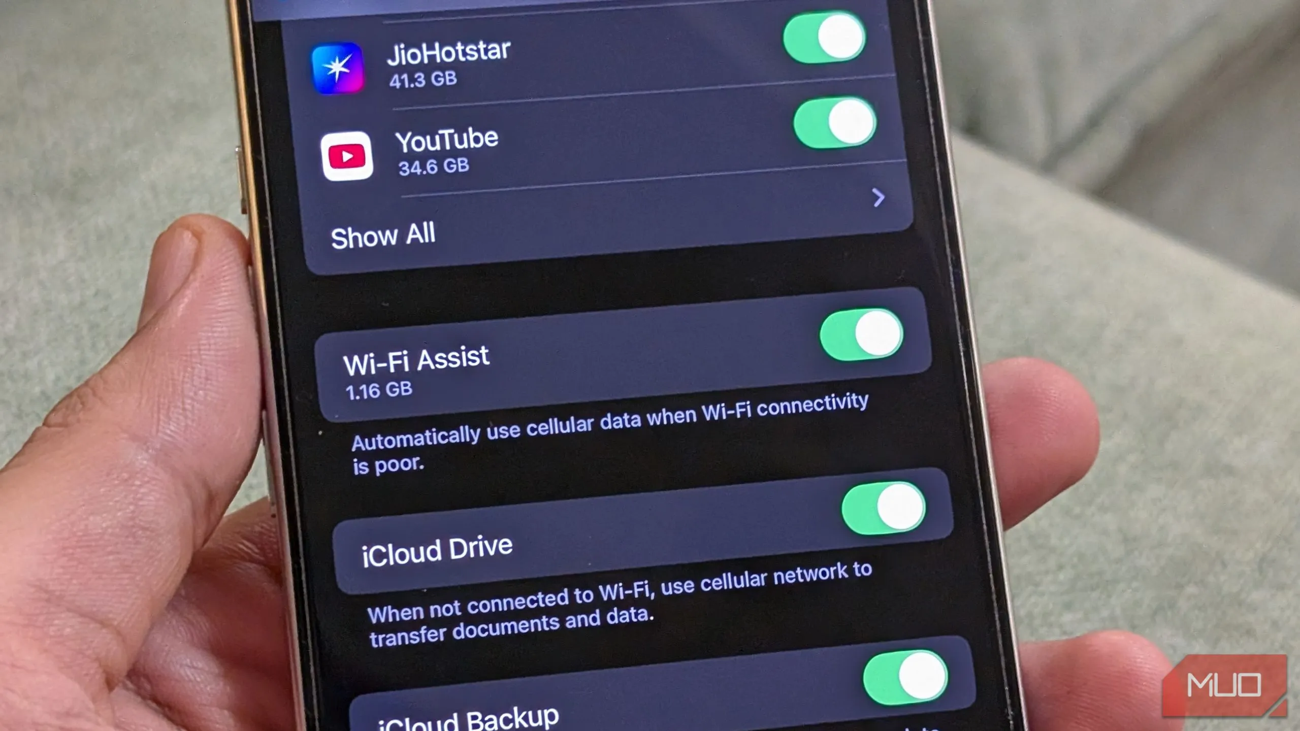Cài đặt Wi-Fi Assist trên iPhone để tránh tự động chuyển sang 4G khi Wi-Fi yếu