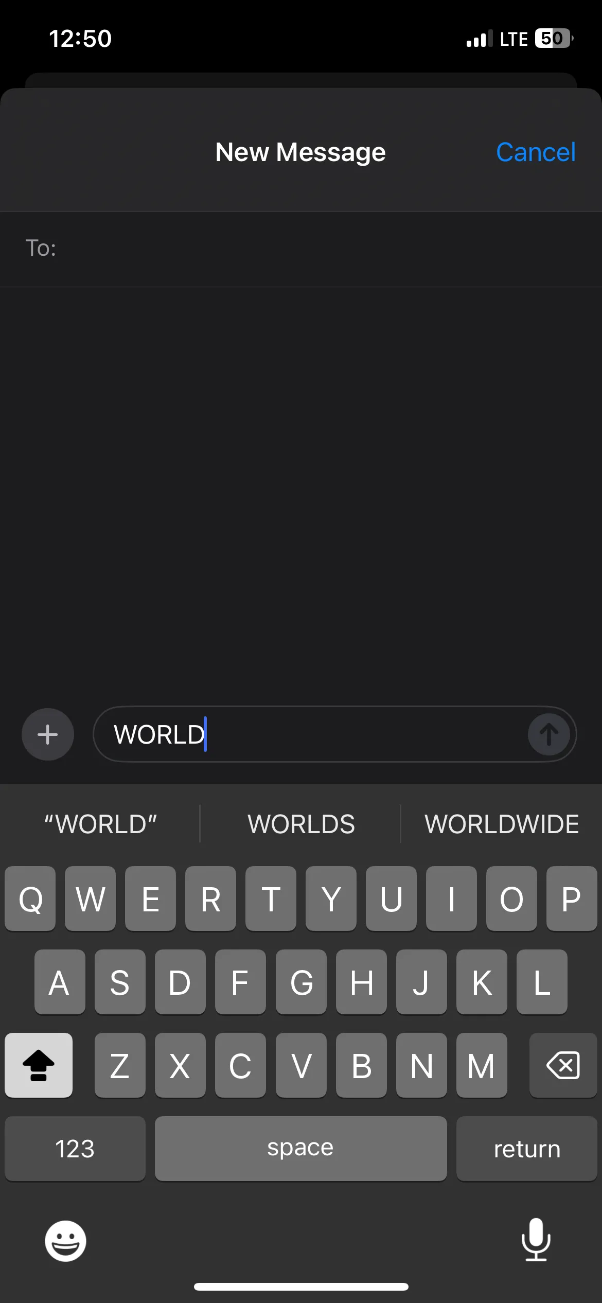 Chữ &quot;WORLD&quot; được viết hoa hoàn toàn trên ứng dụng Tin nhắn của iPhone.