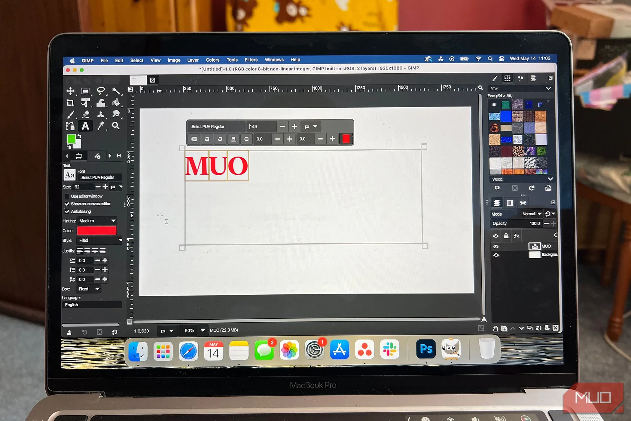 Công cụ văn bản của GIMP hiển thị khả năng tùy chỉnh phong phú và hiệu ứng trực tiếp