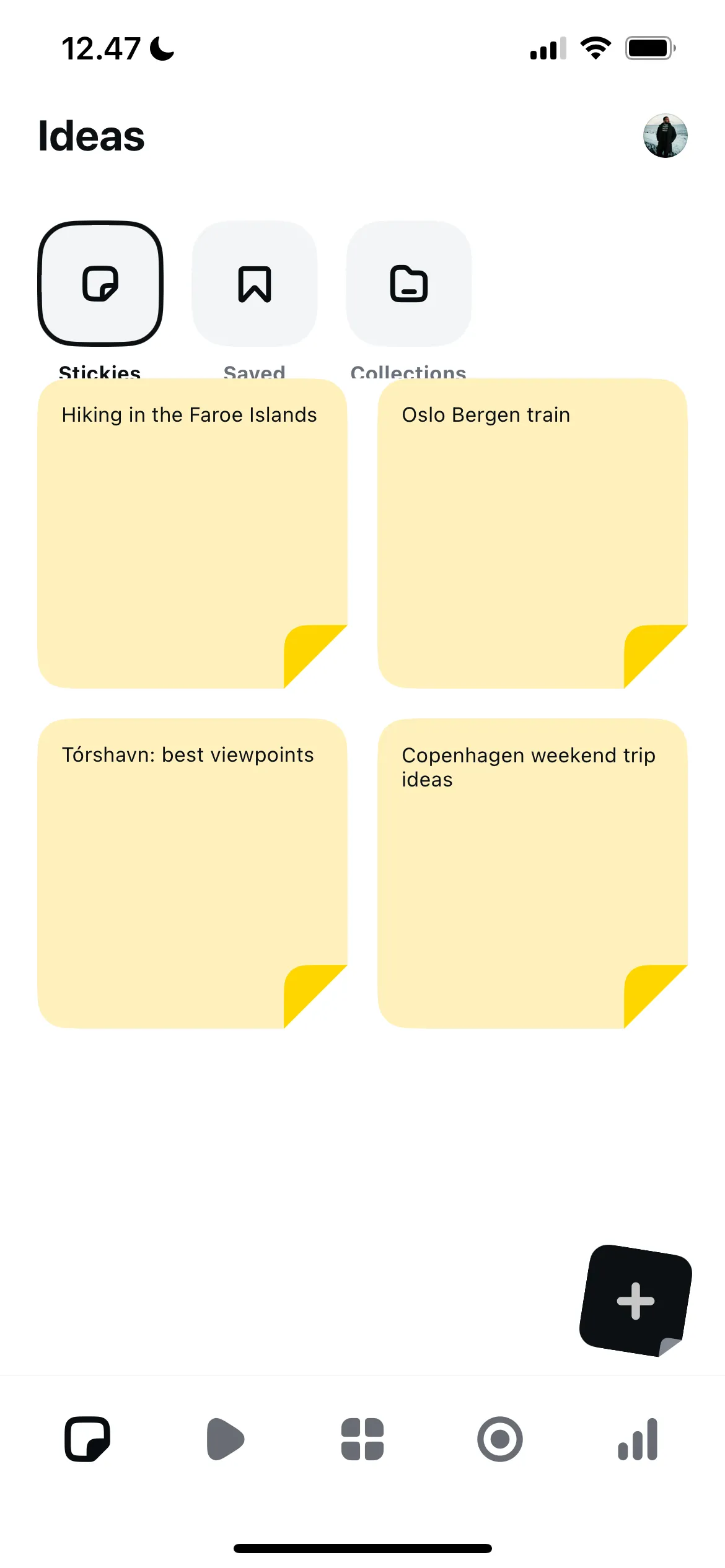 Danh sách các ghi chú ý tưởng (Stickies) trong ứng dụng Edits của Instagram