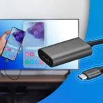 điện thoại kết nối với màn hình qua bộ chuyển đổi USB-C sang HDMI