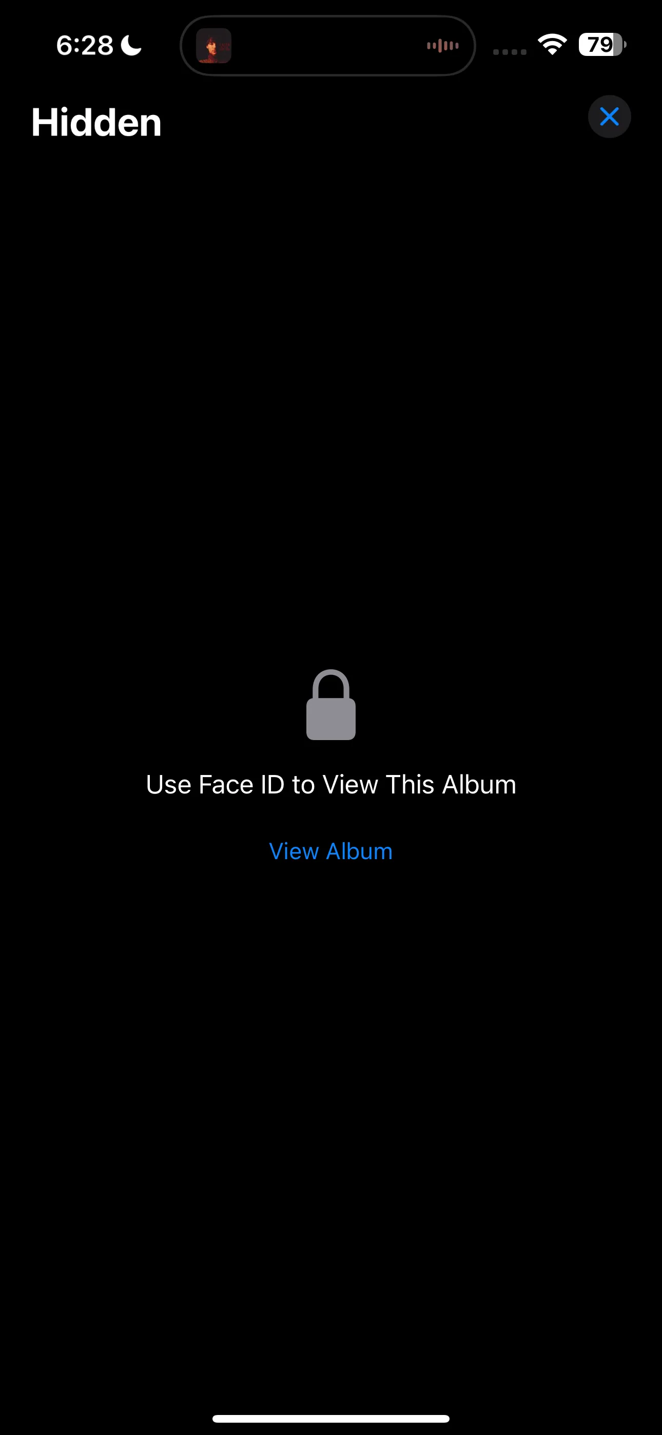 Giao diện album &quot;Đã ẩn&quot; trên iPhone yêu cầu Face ID