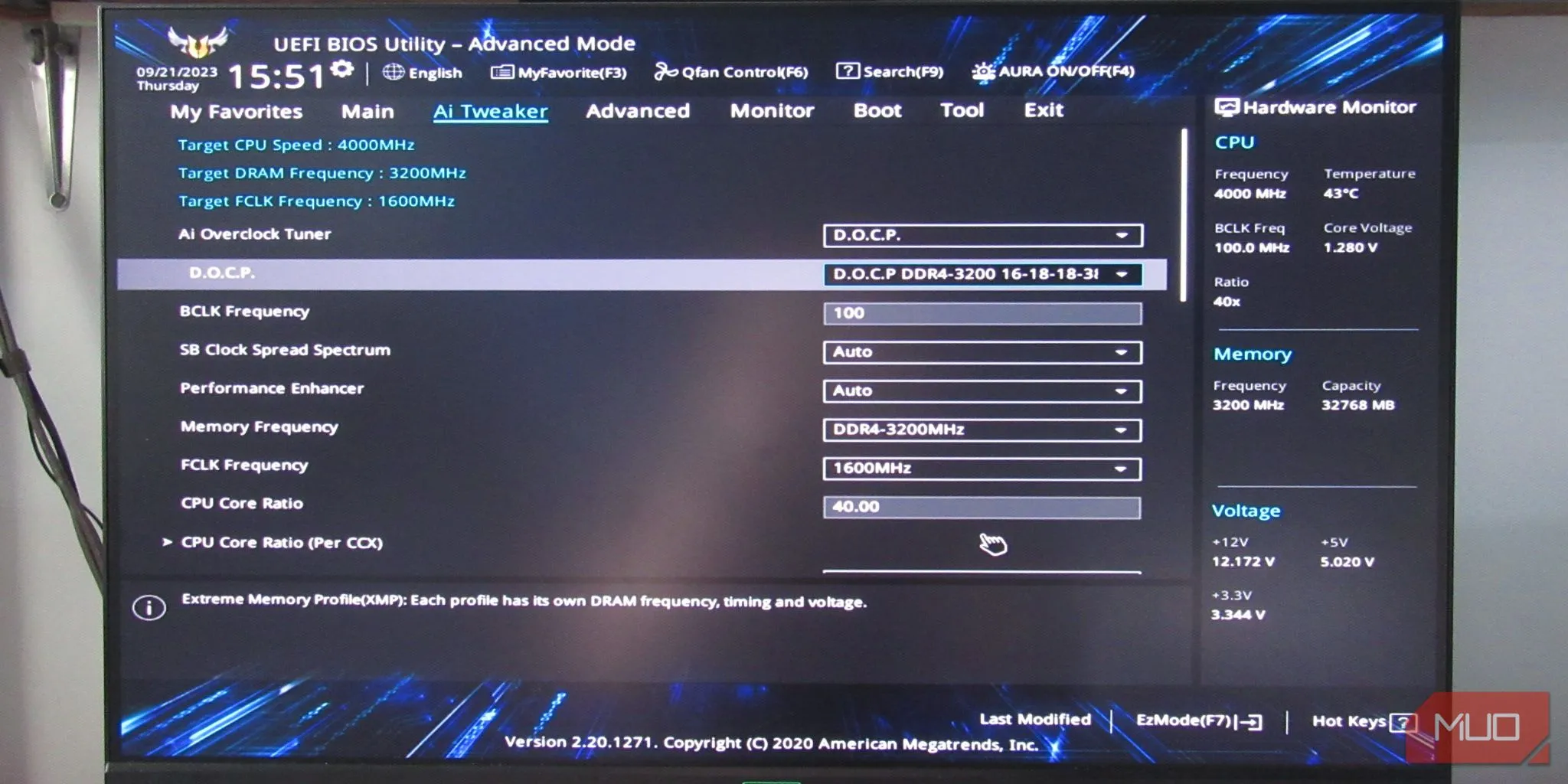 Giao diện BIOS với tùy chọn cấu hình DOCP (XMP/EXPO) được chọn để ép xung RAM
