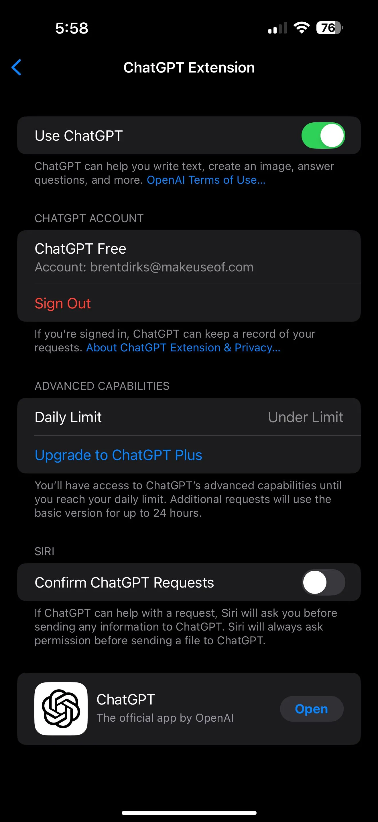 Giao diện cài đặt ChatGPT và Siri trong Apple Intelligence