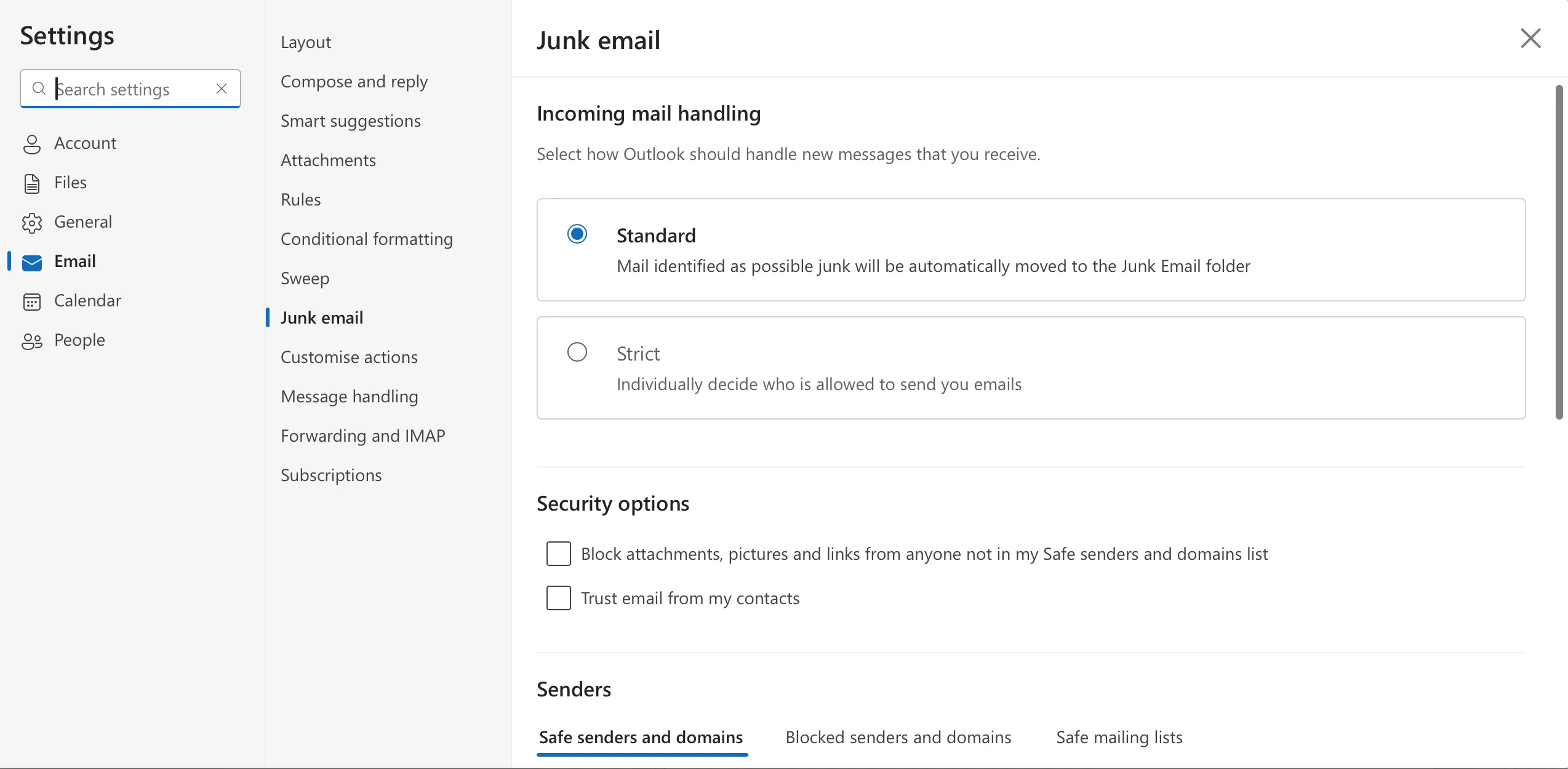 Giao diện cài đặt điều khiển người gửi tin nhắn trong ứng dụng Outlook, cho phép thiết lập quy tắc lọc email hiệu quả.