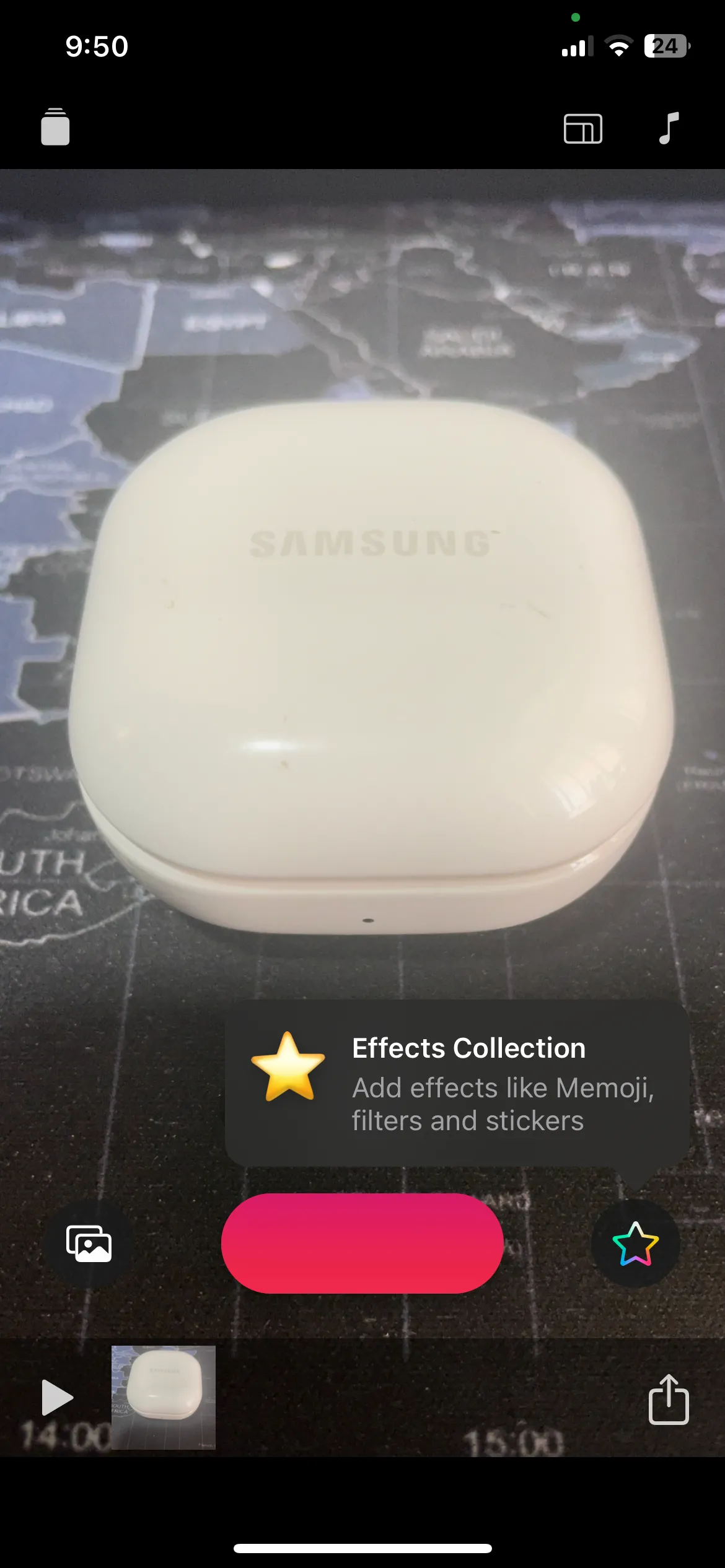 Giao diện chính của ứng dụng Clips trên iPhone, tối ưu cho việc tạo và chia sẻ video ngắn lên mạng xã hội.