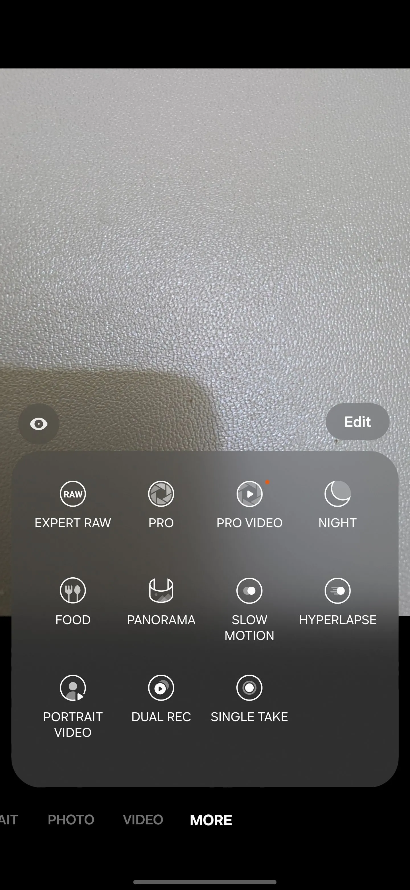 Giao diện chọn chế độ Pro và Expert RAW trong ứng dụng camera Samsung