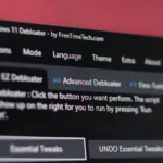 Giao diện công cụ Windows 11 Debloater hiển thị các tùy chọn tùy chỉnh và gỡ bloatware trên Windows 11.