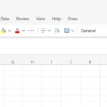 Giao diện Excel minh họa hàm LAMBDA Score Calculator tính điểm tự động