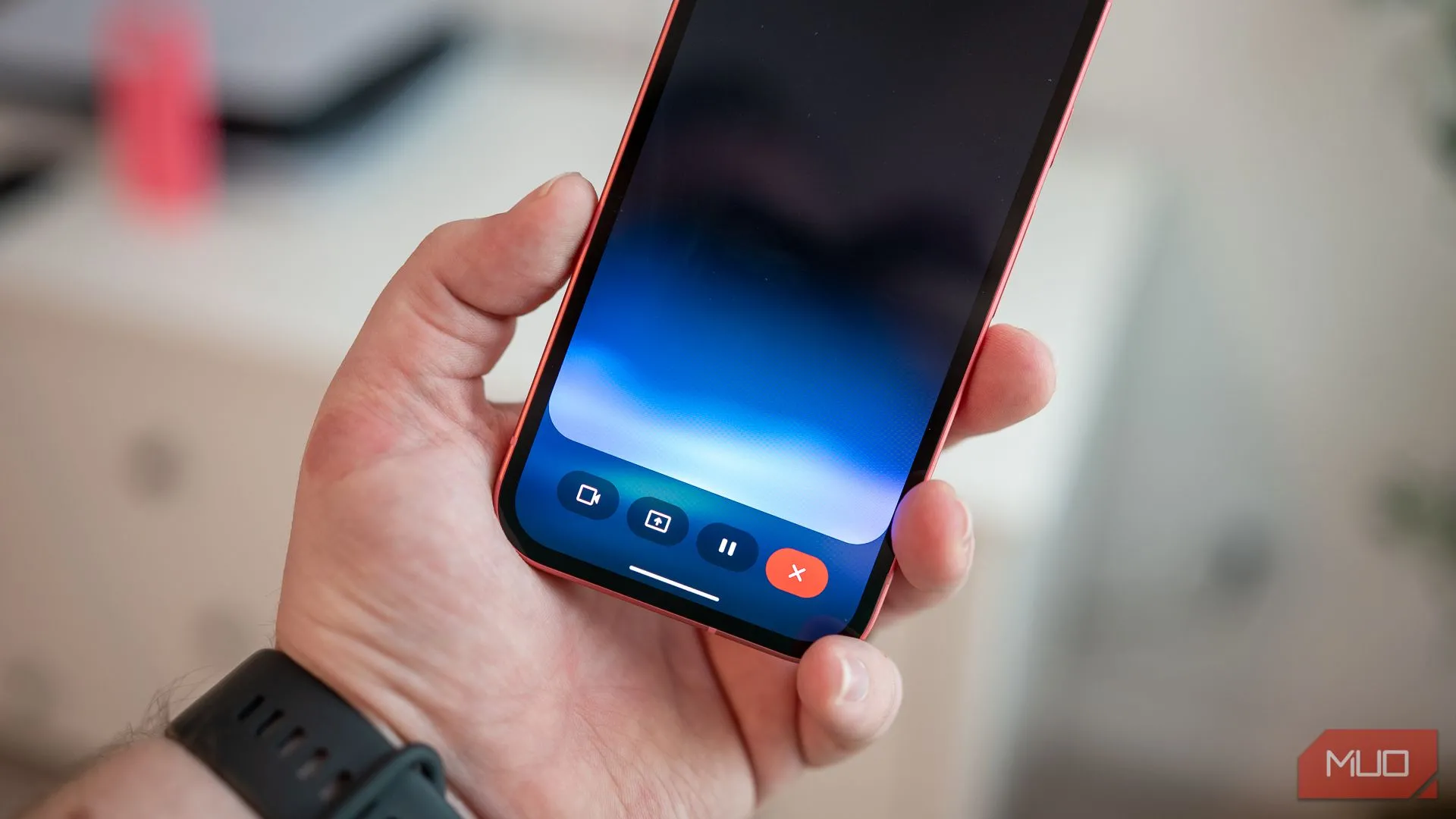 Giao diện Gemini AI hoạt động trực tiếp trên Google Pixel 9a, minh họa khả năng tương tác thông minh