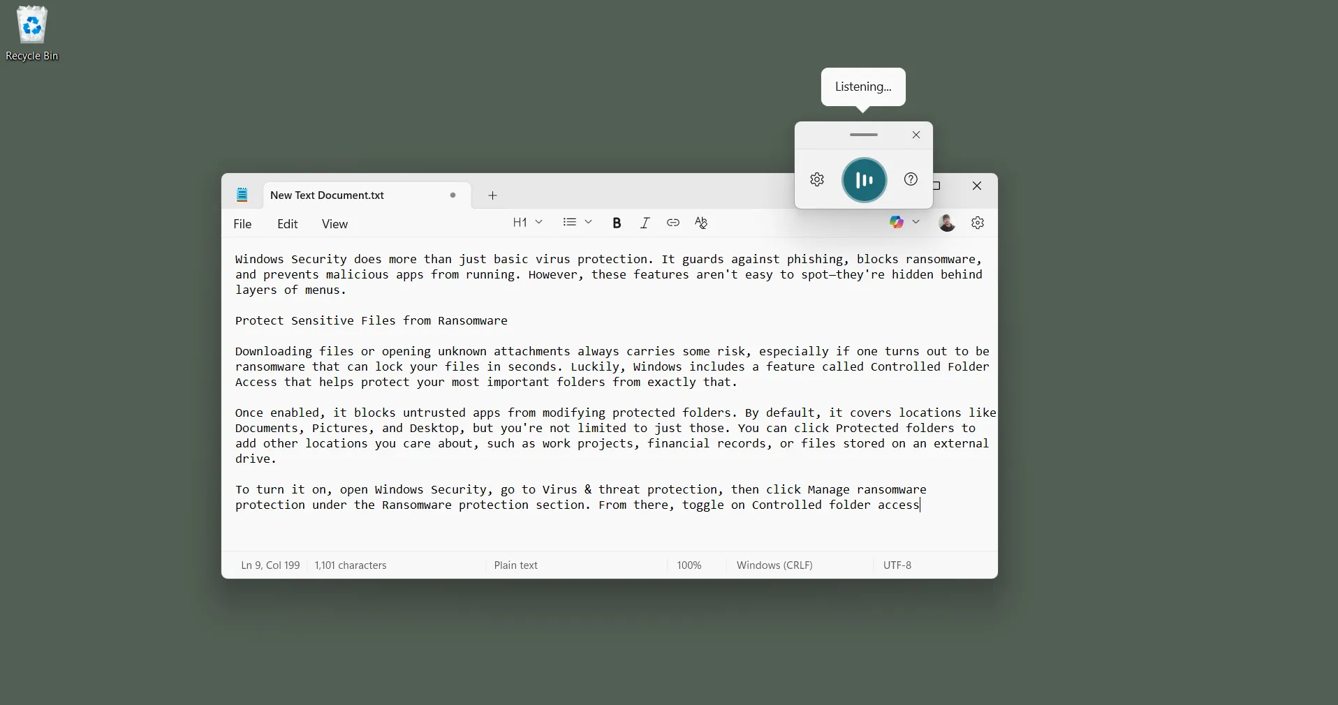 Giao diện gõ bằng giọng nói (Voice Typing) hiển thị khi soạn văn bản trên Windows