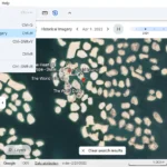 Giao diện Google Earth hiển thị hình ảnh Street View lịch sử cùng thanh trượt thời gian.