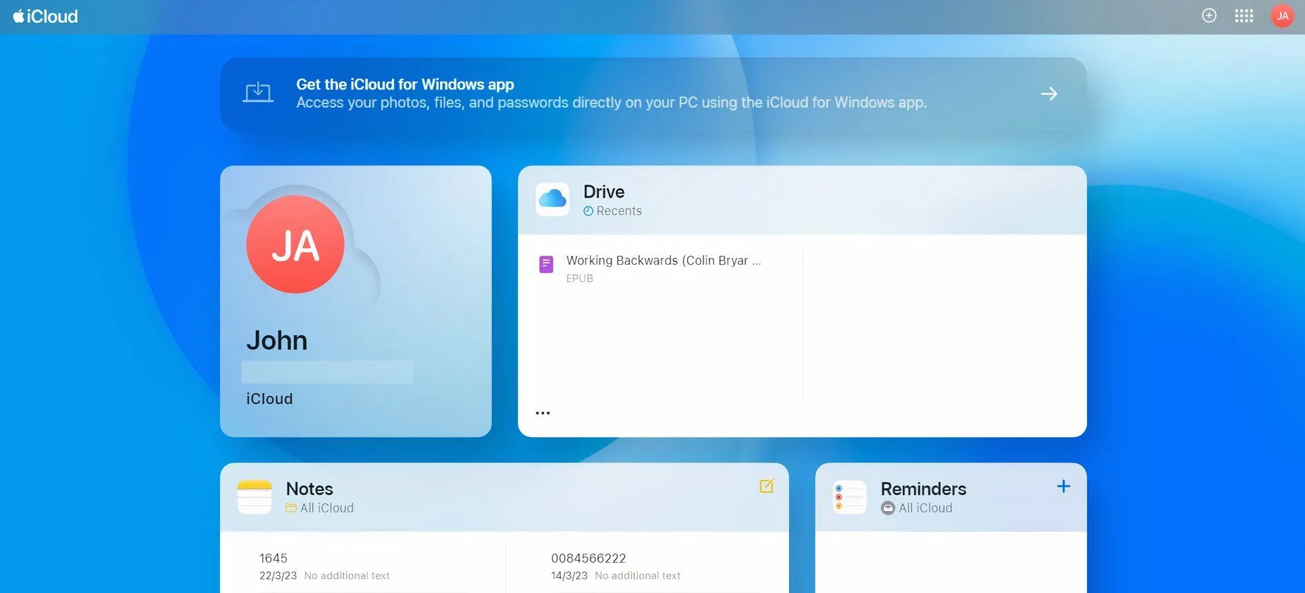 Giao diện iCloud web trên máy tính cá nhân cho thấy sự tiện lợi nhưng giới hạn dung lượng miễn phí