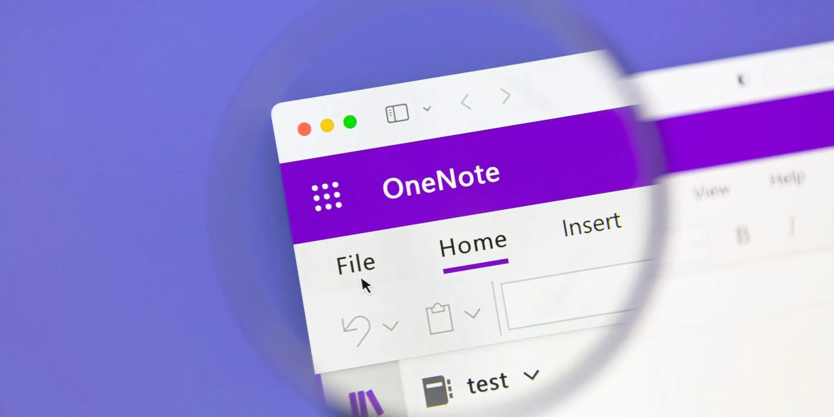 Giao diện Microsoft OneNote hiển thị các tab, tích hợp tính năng Sticky Notes nâng cao