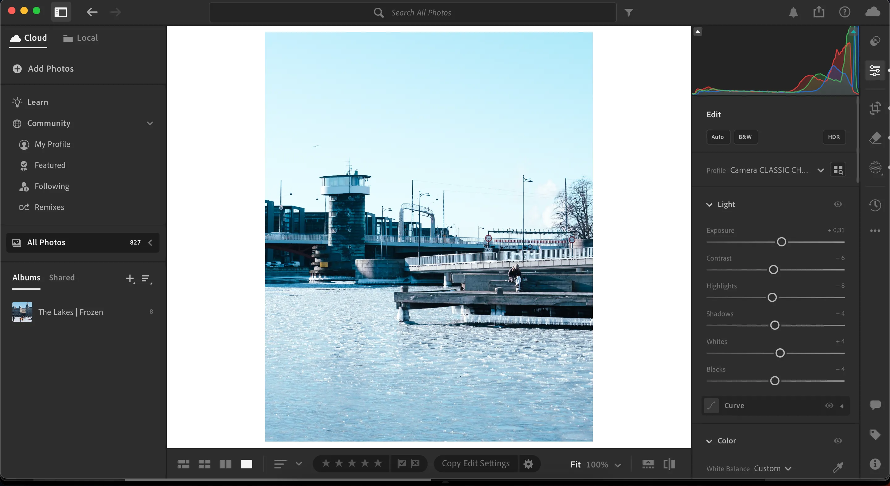 Giao diện người dùng trực quan và tinh gọn của Lightroom CC, dễ dàng điều hướng và thực hiện các chỉnh sửa ảnh