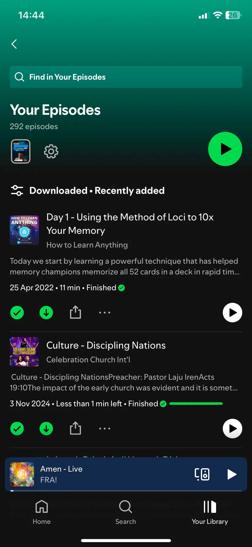 Giao diện quản lý podcast đã tải xuống trong ứng dụng Spotify, cho phép xóa các bản ghi không còn cần thiết để giải phóng dung lượng bộ nhớ iPhone.