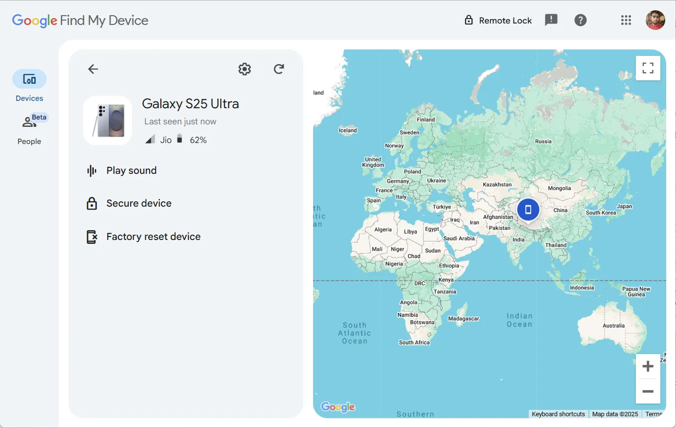 Giao diện trang chủ Google Find My Device để tìm kiếm thiết bị