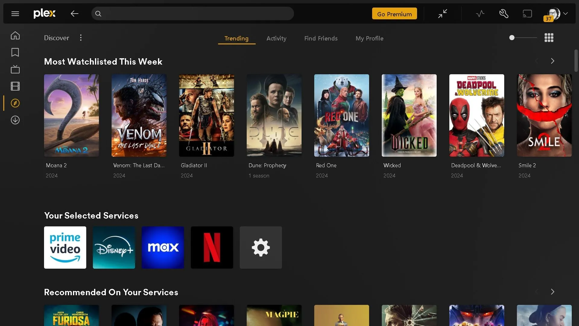 Giao diện trang Khám phá (Discover) của Plex, hiển thị tính năng tìm kiếm phim và chương trình TV.