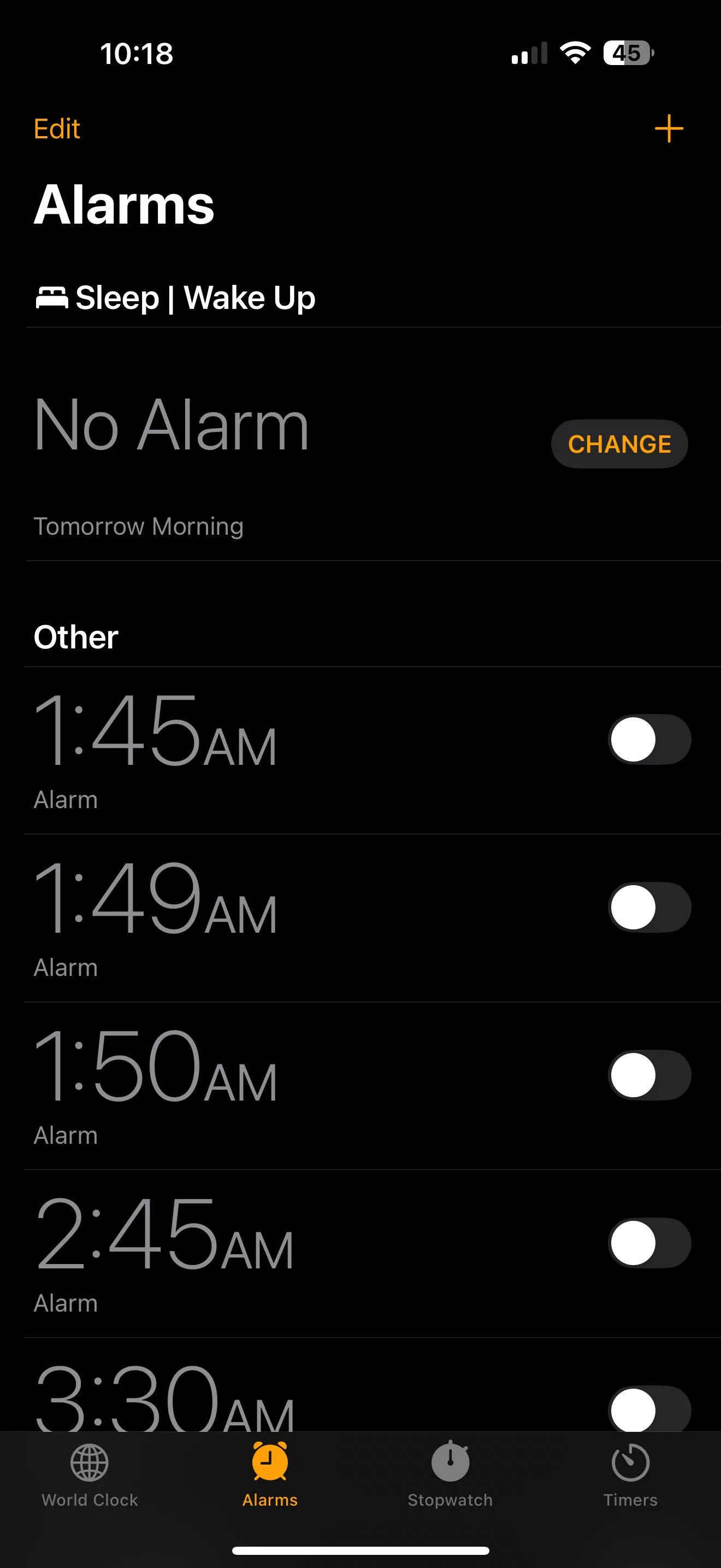 Giao diện ứng dụng Đồng hồ (Clock app) trên iPhone để cài đặt báo thức.