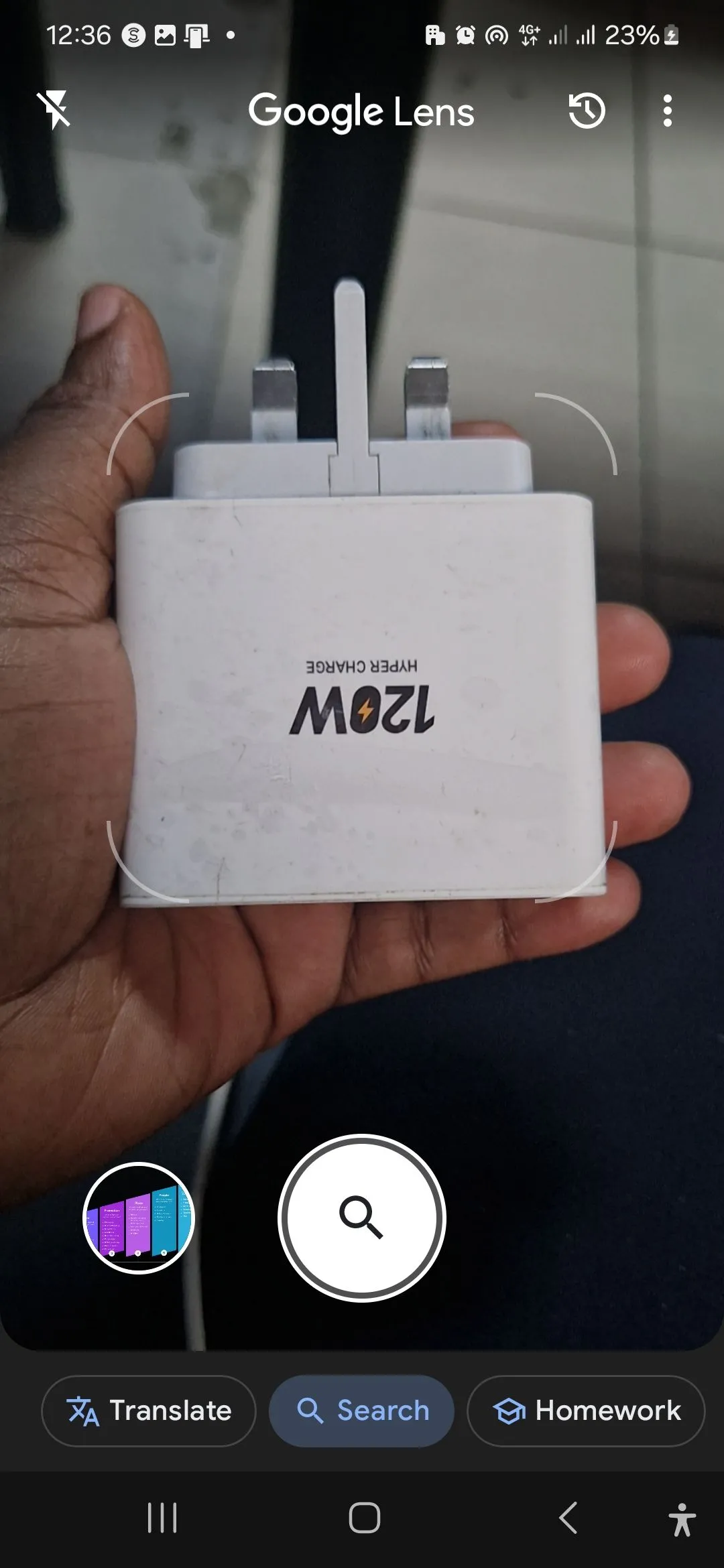 Giao diện ứng dụng Google Lens chuẩn bị chụp ảnh để tìm kiếm hình ảnh