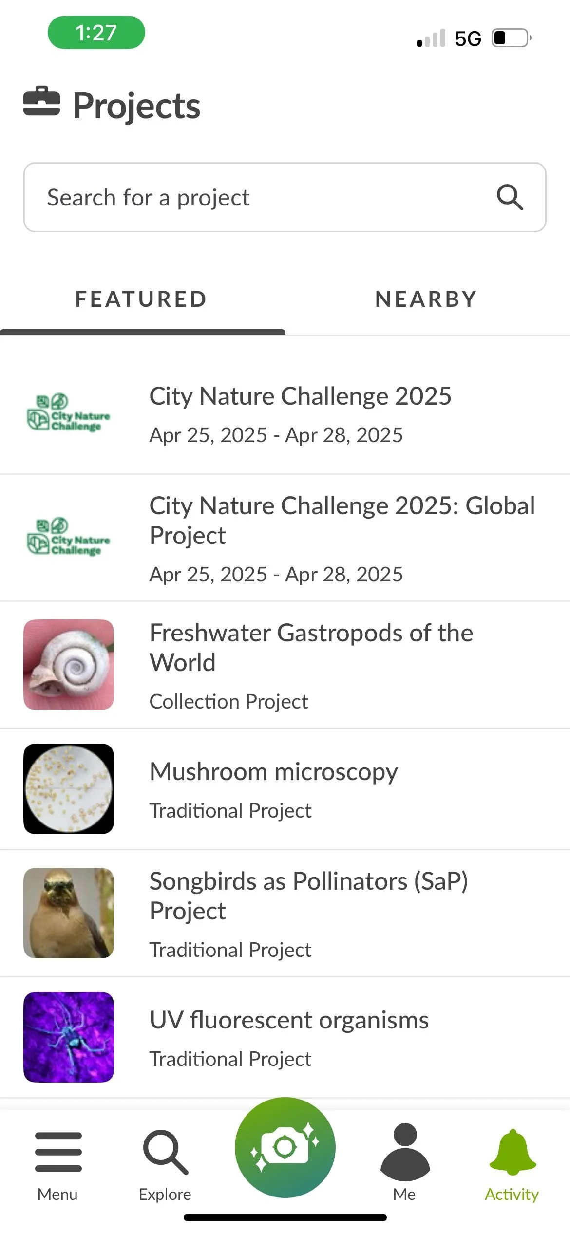 Giao diện ứng dụng iNaturalist hiển thị kết quả nhận diện loài với phần trăm độ tin cậy và khu vực bình luận của cộng đồng.