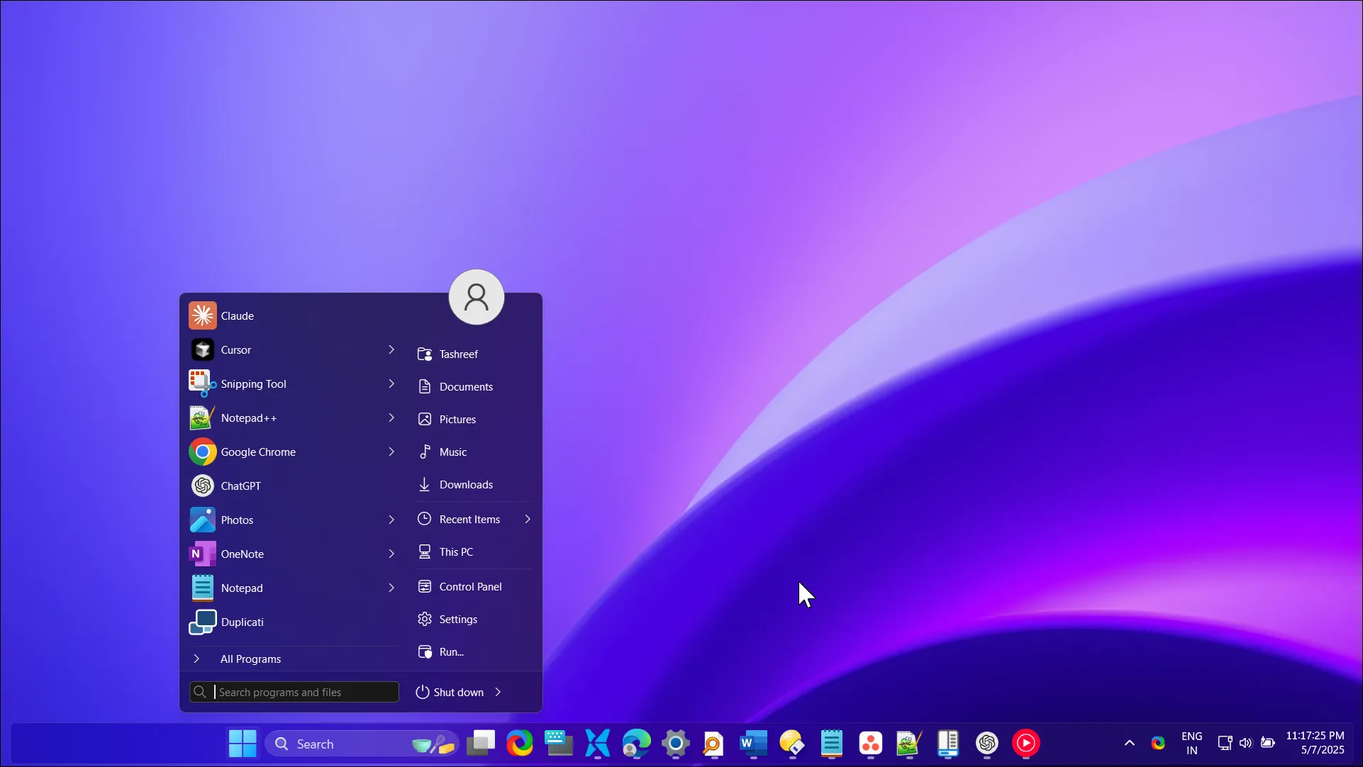 Giao diện Windows 11 sau khi cài đặt Windows 25 Mod với thiết kế hiện đại và thanh tác vụ tùy chỉnh