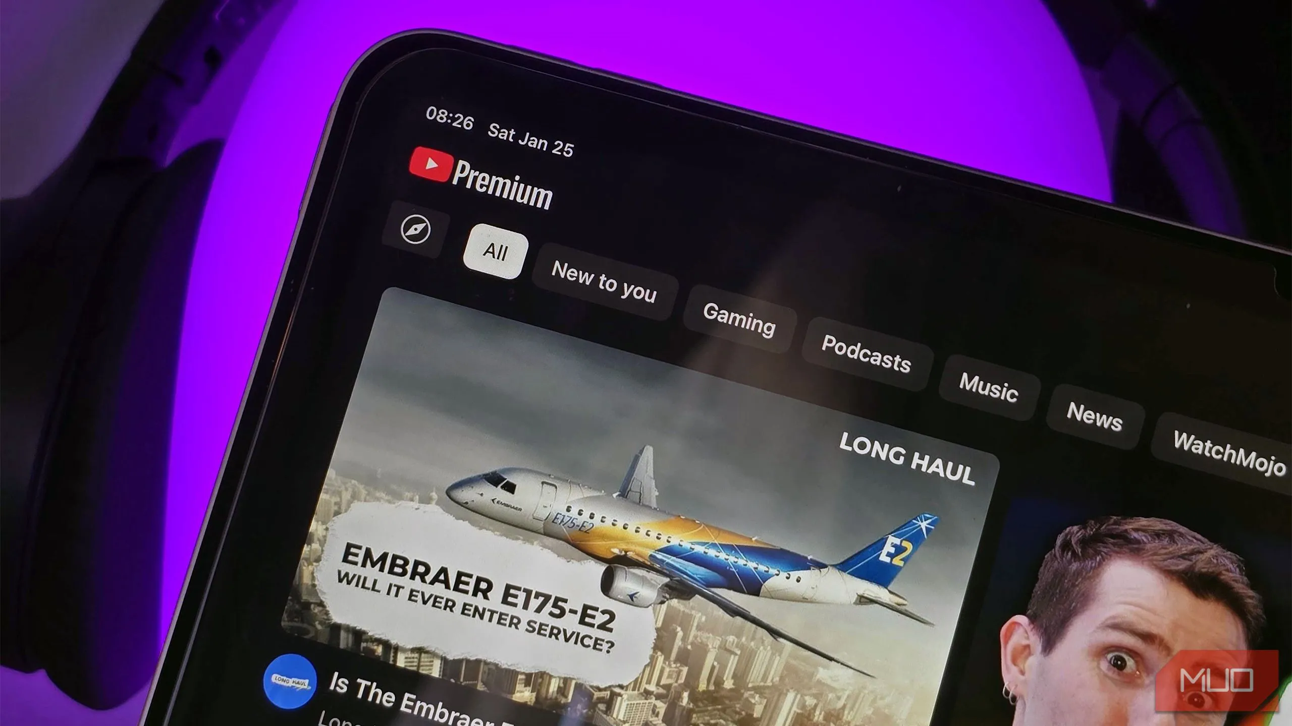 Giao diện YouTube Premium trên iPad Air, trải nghiệm xem video không quảng cáo