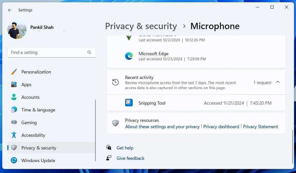 Hiển thị hoạt động gần đây của microphone trong cài đặt quyền riêng tư của Windows 11, giúp kiểm soát ứng dụng truy cập thiết bị.