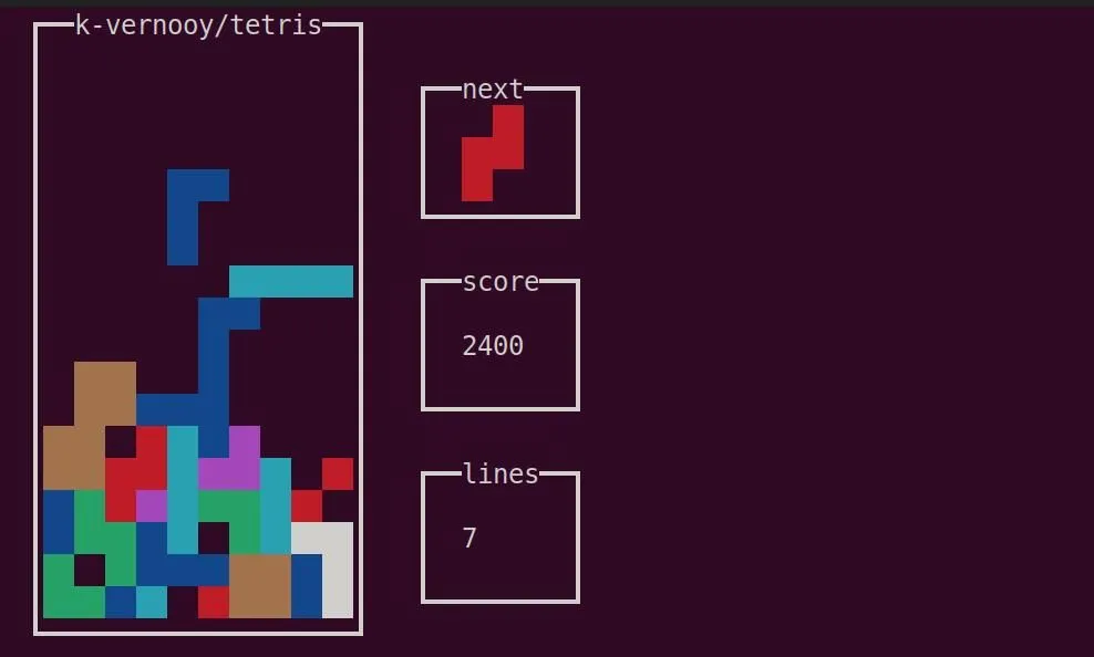 Hình ảnh game Tetris trên terminal Linux minh họa tính kiên trì.