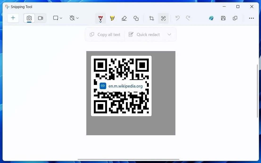 Hình ảnh hiển thị quá trình quét mã QR bằng công cụ Snipping Tool trên Windows 11