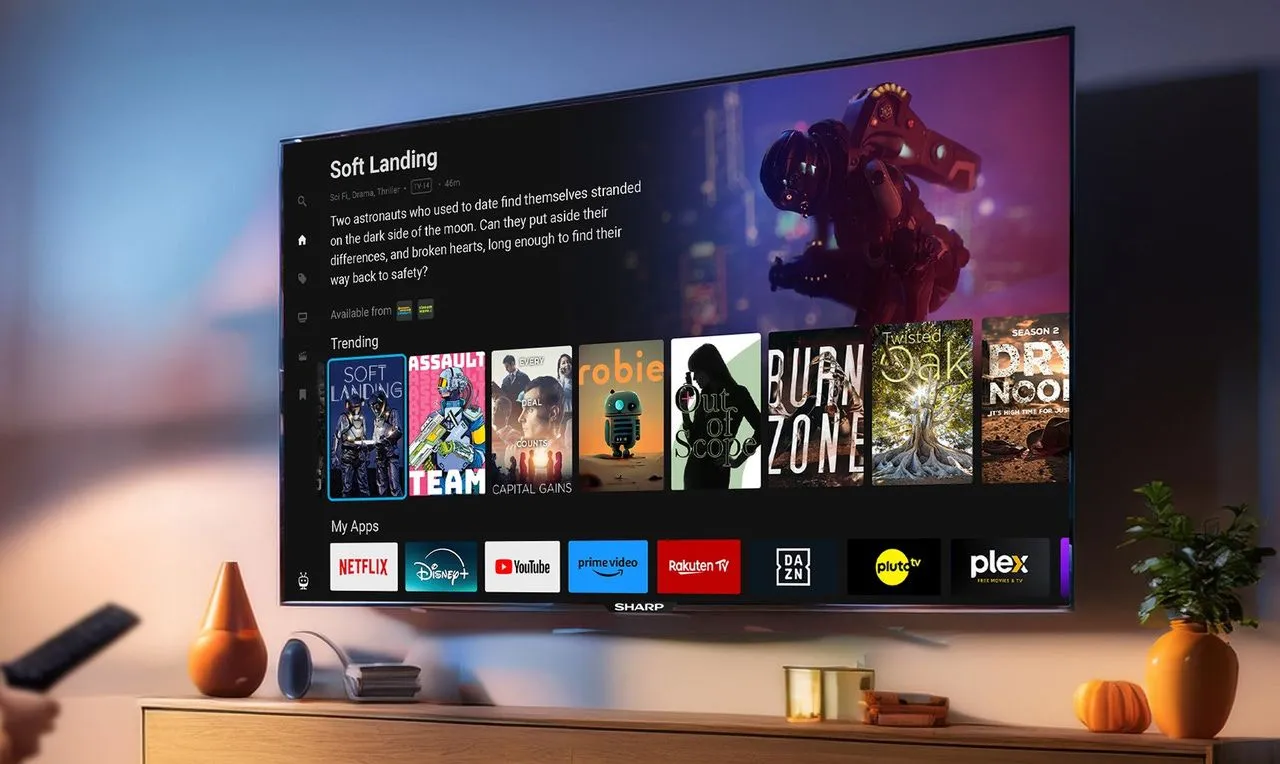Hình ảnh một chiếc Smart TV Sharp đang chạy hệ điều hành TiVo, minh họa thiết bị giải trí thông minh