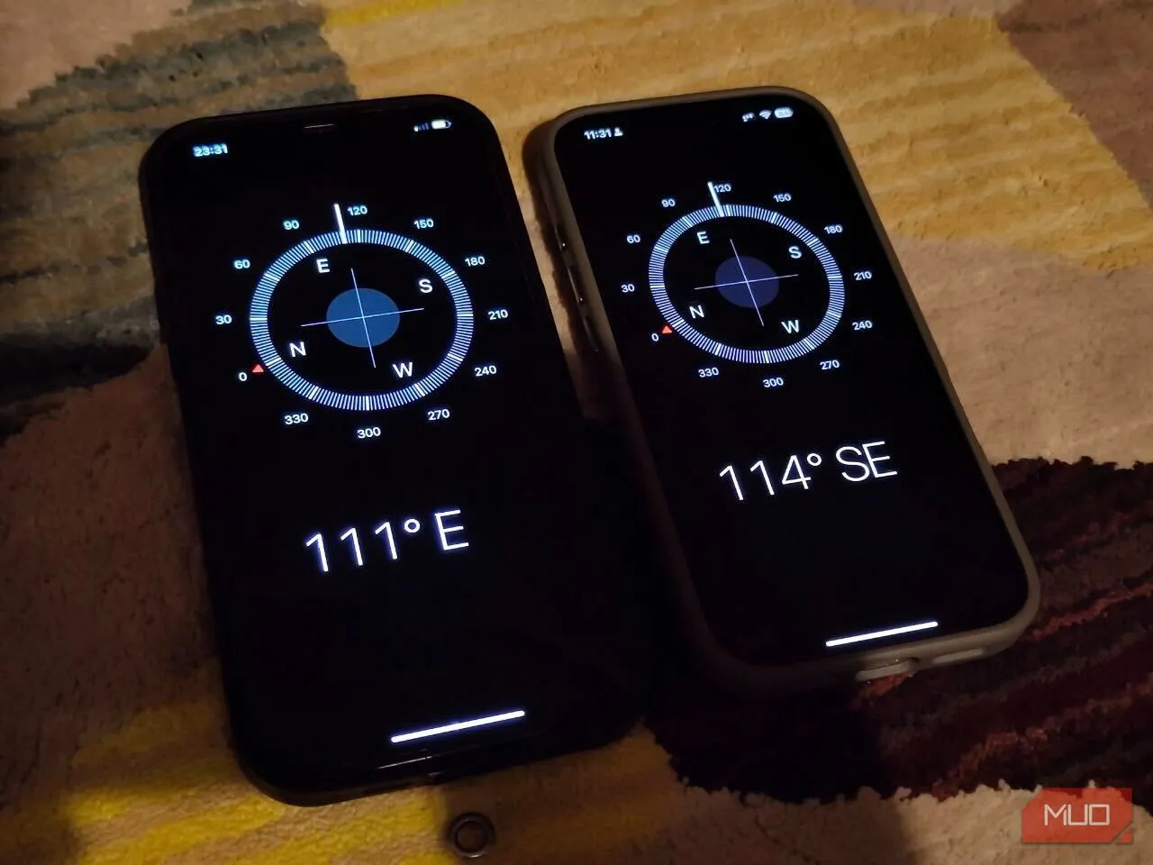 Hình ảnh so sánh độ lệch la bàn giữa iPhone 12 Pro Max và iPhone 16 Pro