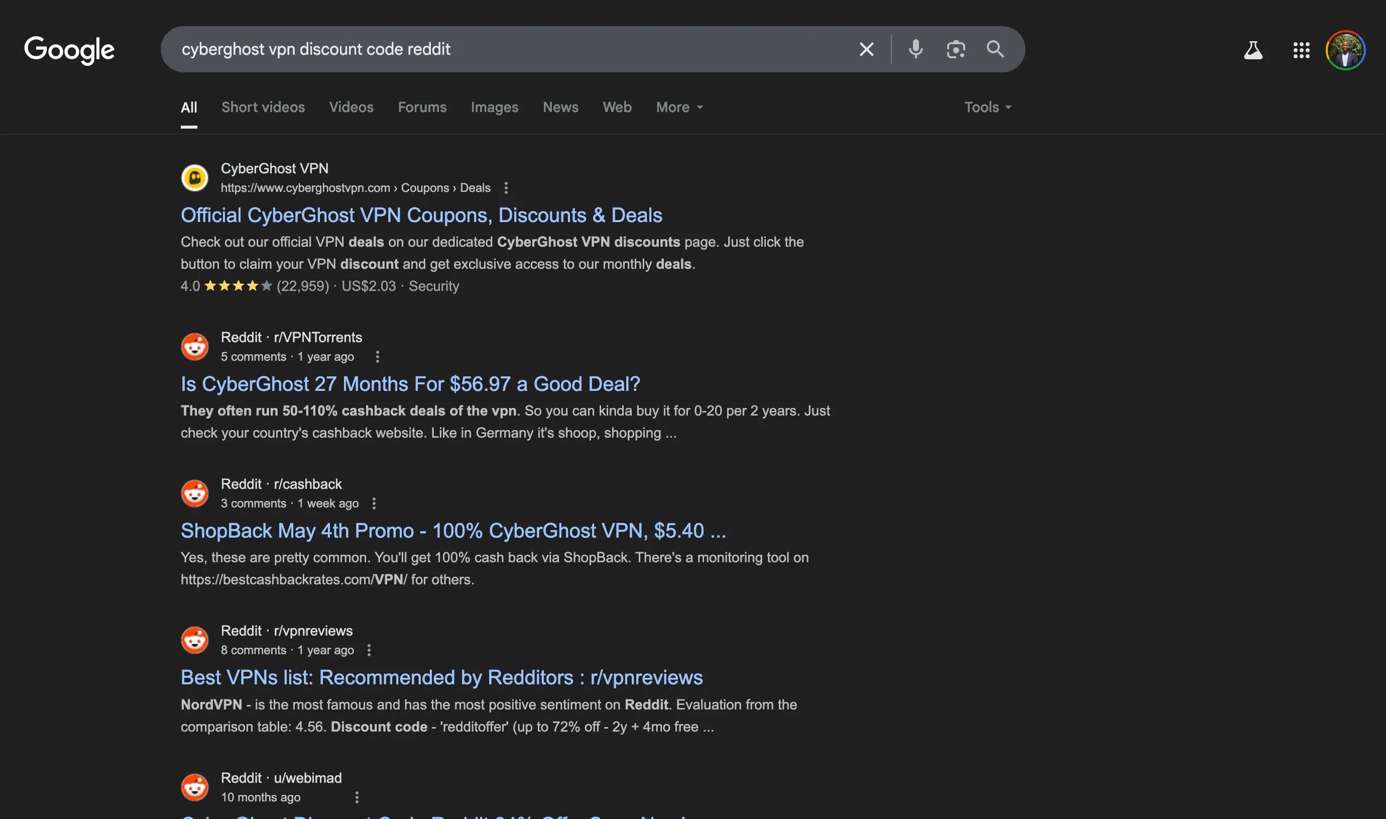 Kết quả tìm kiếm Google cho mã giảm giá CyberGhost VPN và phiếu mua hàng