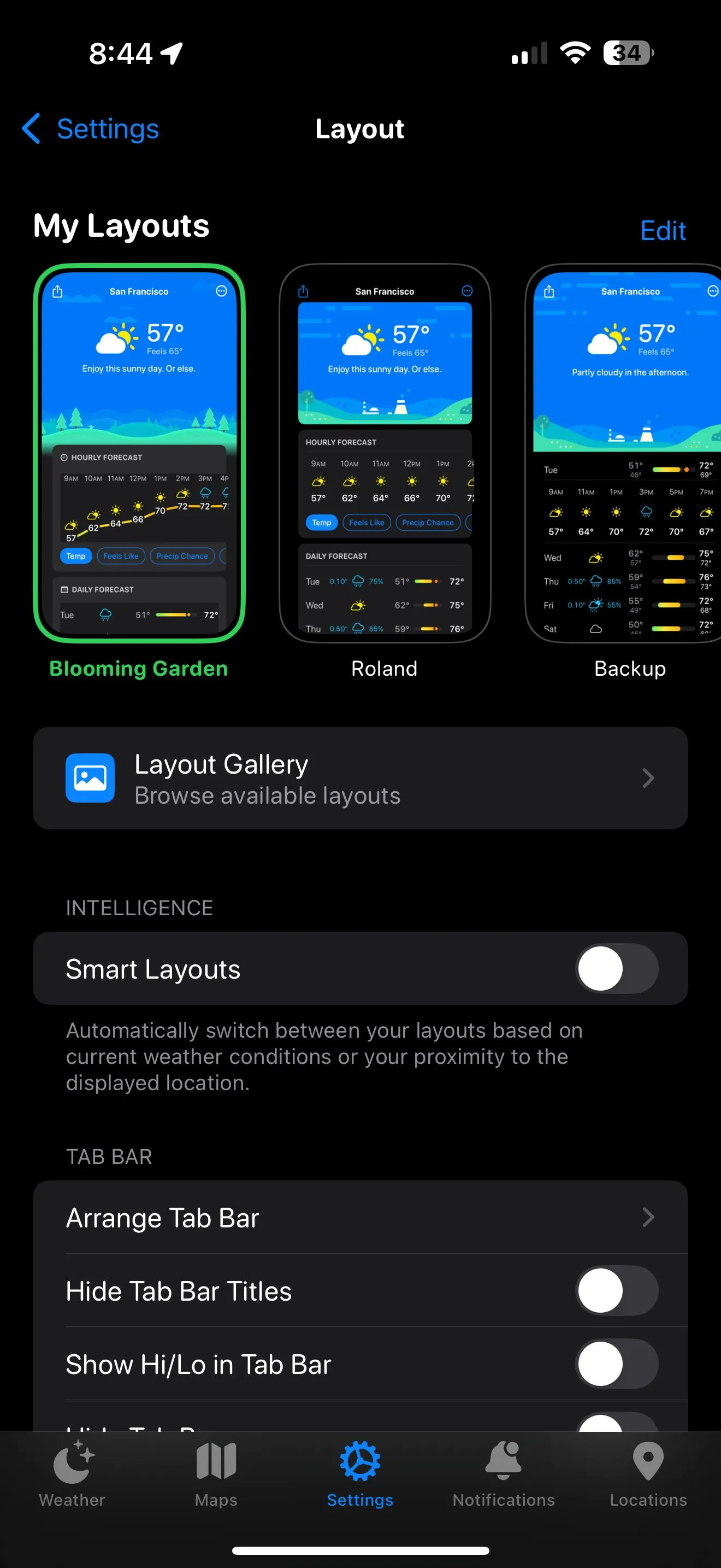 Màn hình cài đặt bố cục tùy chỉnh giao diện Carrot Weather trên iPhone
