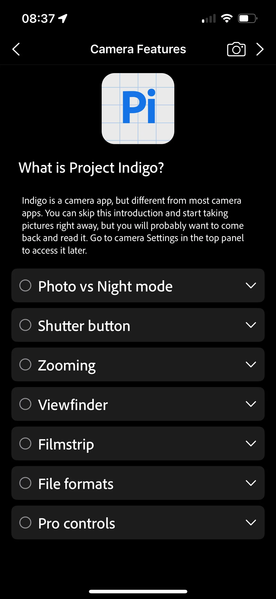 Màn hình chính của ứng dụng Adobe Project Indigo hiển thị thư viện ảnh đã chụp và các tùy chọn nhanh