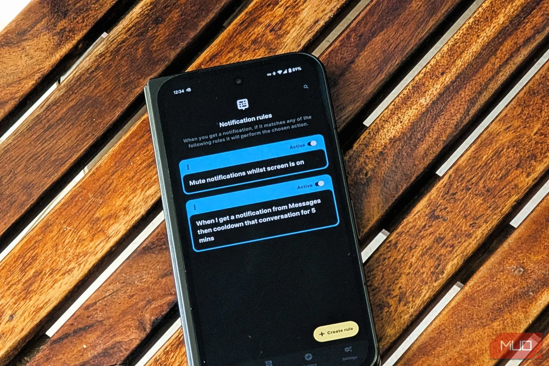 Màn hình chính của ứng dụng BuzzKill trên smartphone Android với danh sách quy tắc
