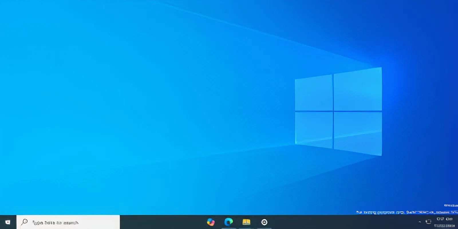 Màn hình desktop Windows 10 với các icon ứng dụng được căn giữa trên Taskbar bằng phần mềm TaskbarX