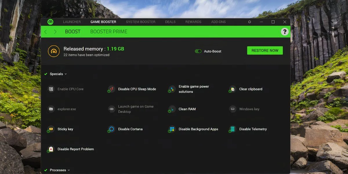 Màn hình Game Booster của ứng dụng Razer Cortex trên Windows 11, hiển thị các tùy chọn tối ưu hiệu suất game và giám sát FPS.
