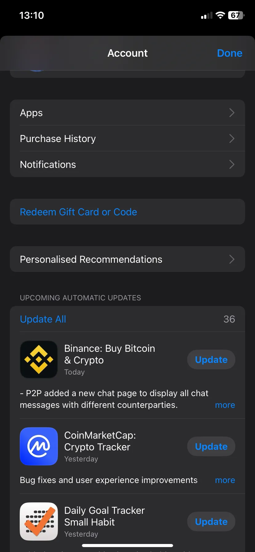 Màn hình hiển thị danh sách các bản cập nhật ứng dụng có sẵn trong App Store
