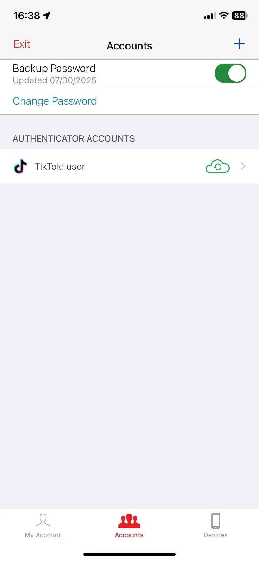 Màn hình tài khoản Authy với danh sách các dịch vụ được bảo vệ bởi 2FA