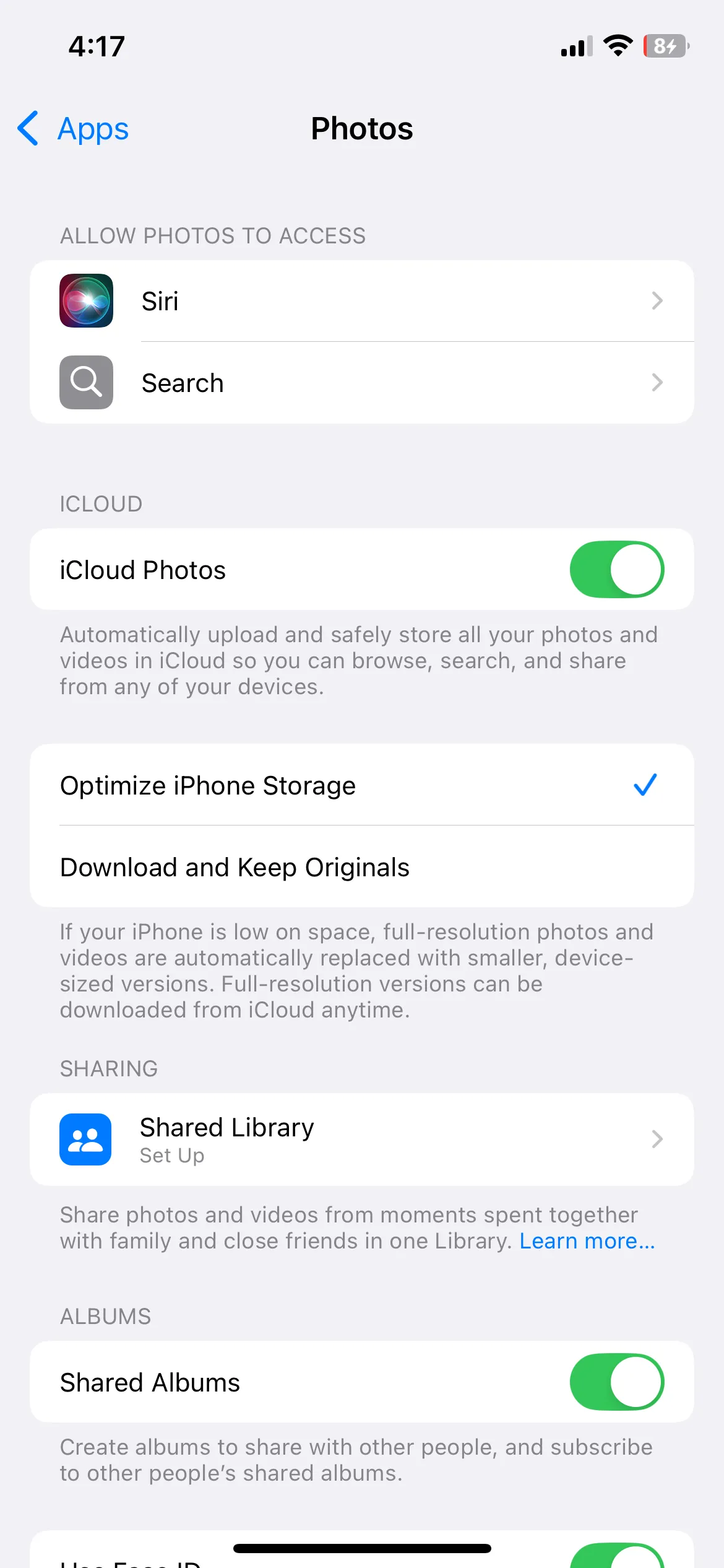 Menu cài đặt Ảnh trên iPhone với tùy chọn Tối ưu hóa dung lượng iPhone, giúp giải phóng bộ nhớ thiết bị
