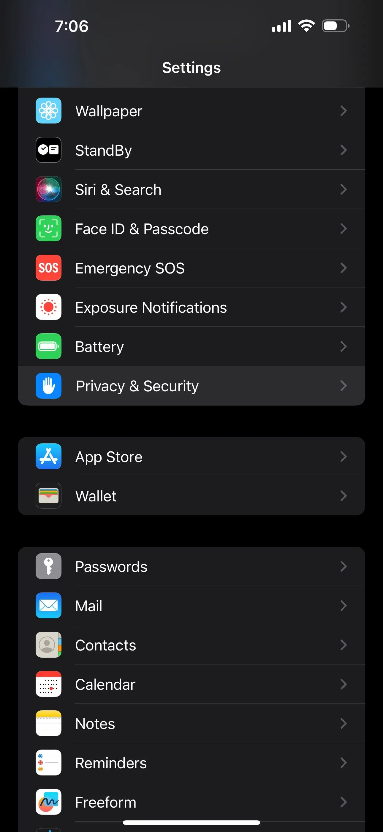 Menu cài đặt Dịch vụ định vị (Location Services) trên iPhone.