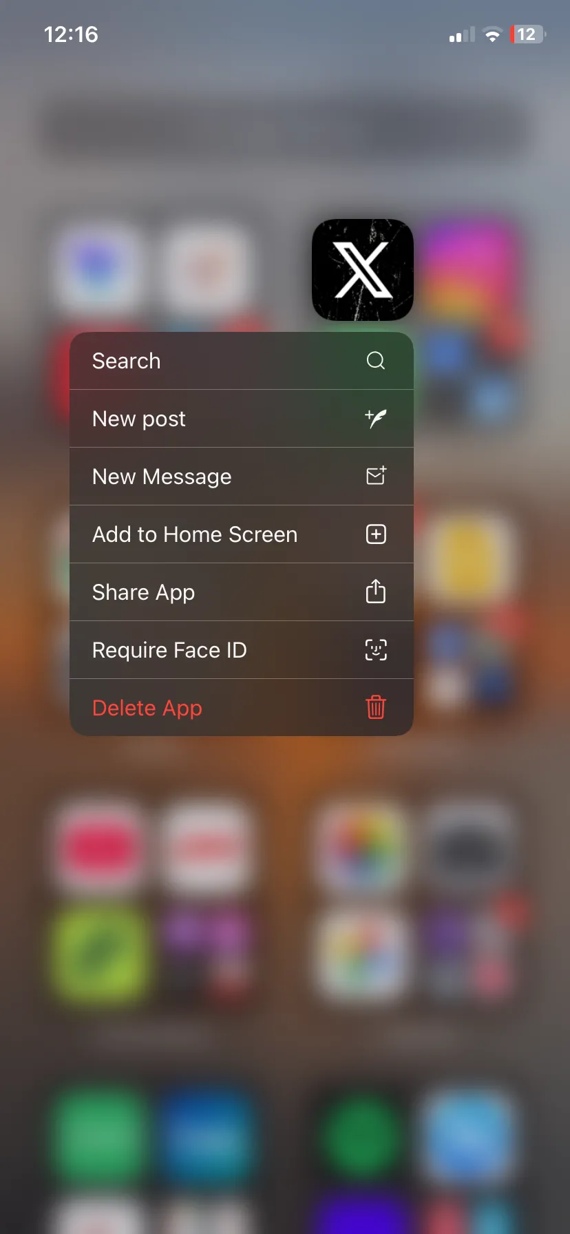 Menu ngữ cảnh của ứng dụng X (Twitter) trên iPhone hiển thị các hành động nhanh như tìm kiếm và tạo bài viết mới