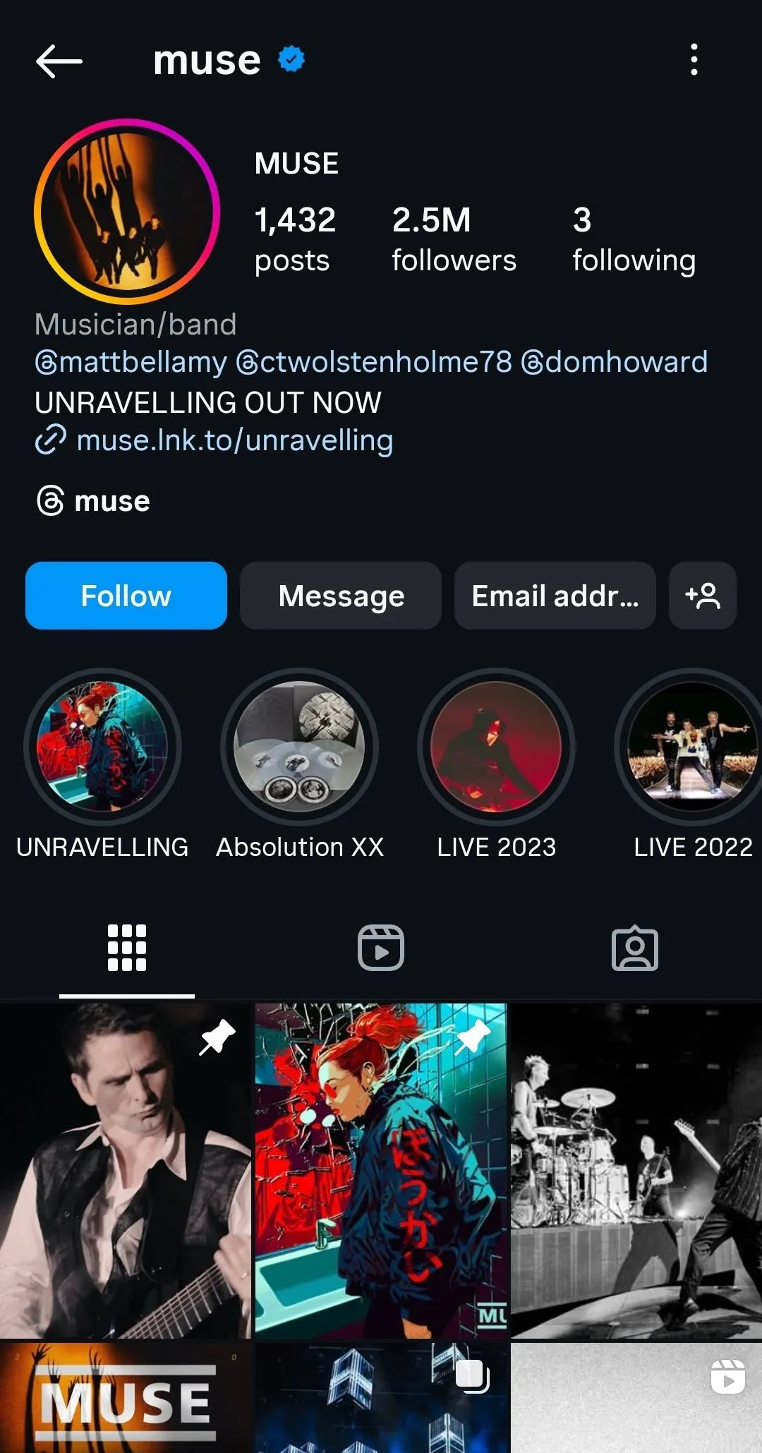Minh họa trang Instagram của ban nhạc Muse với thông tin cá nhân và hoạt động nghệ thuật rõ ràng.
