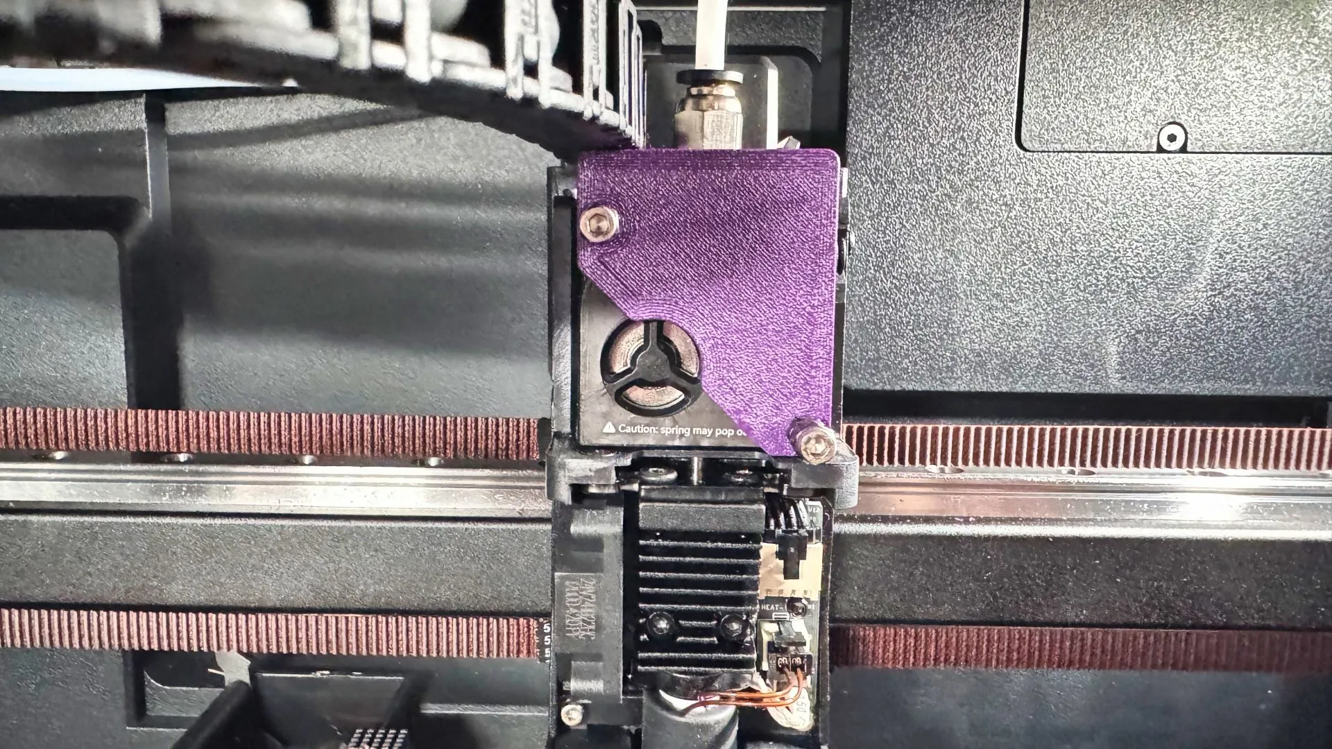 Mô hình connector extruder thay thế được in 3D cho Creality K2 Plus để khắc phục lỗi